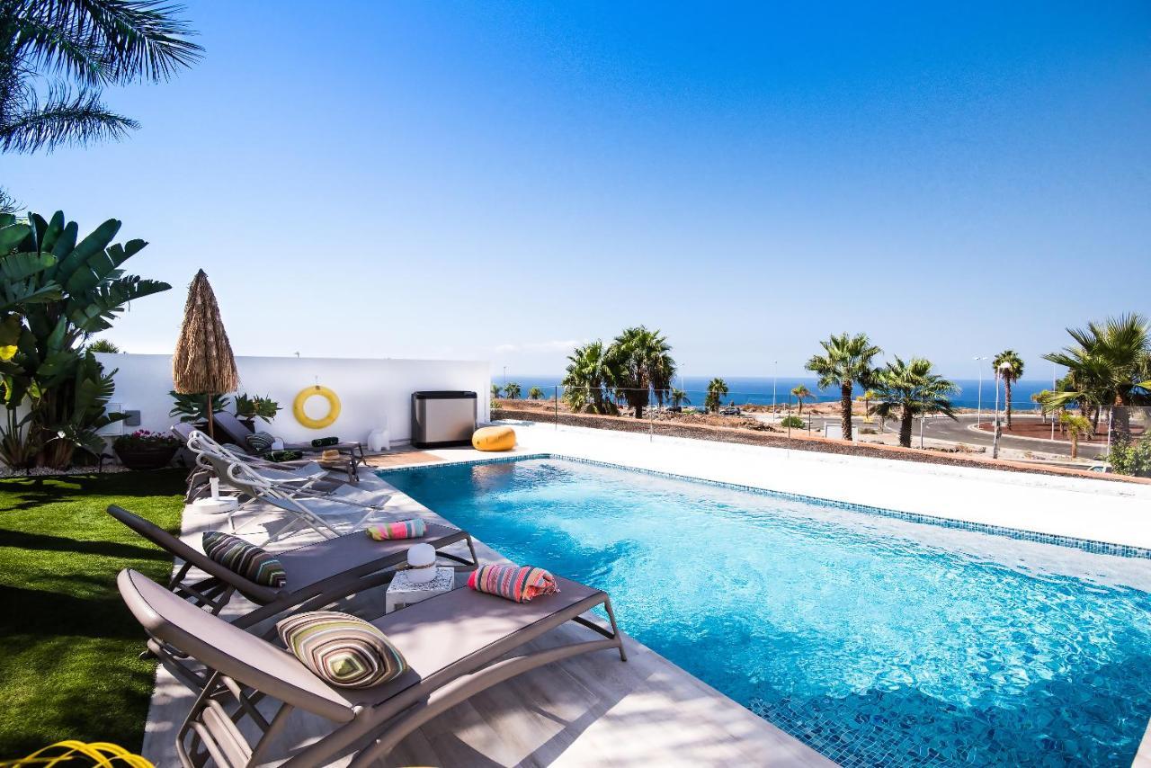 Villa Caleta Golf Адехе Екстериор снимка