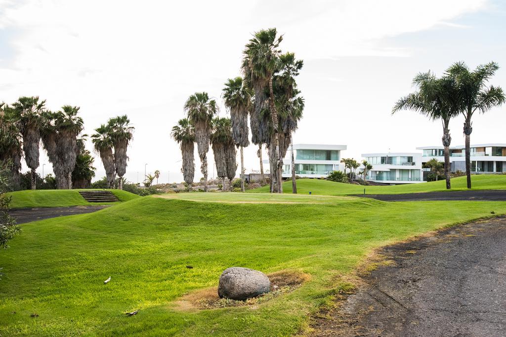 Villa Caleta Golf Адехе Екстериор снимка